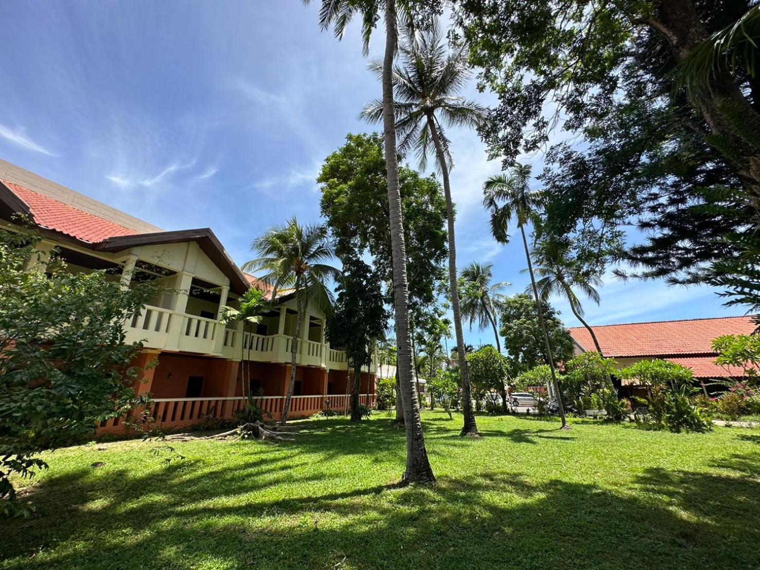 Phuket Leelavadee Hua Ting Resort Patong Exterior photo