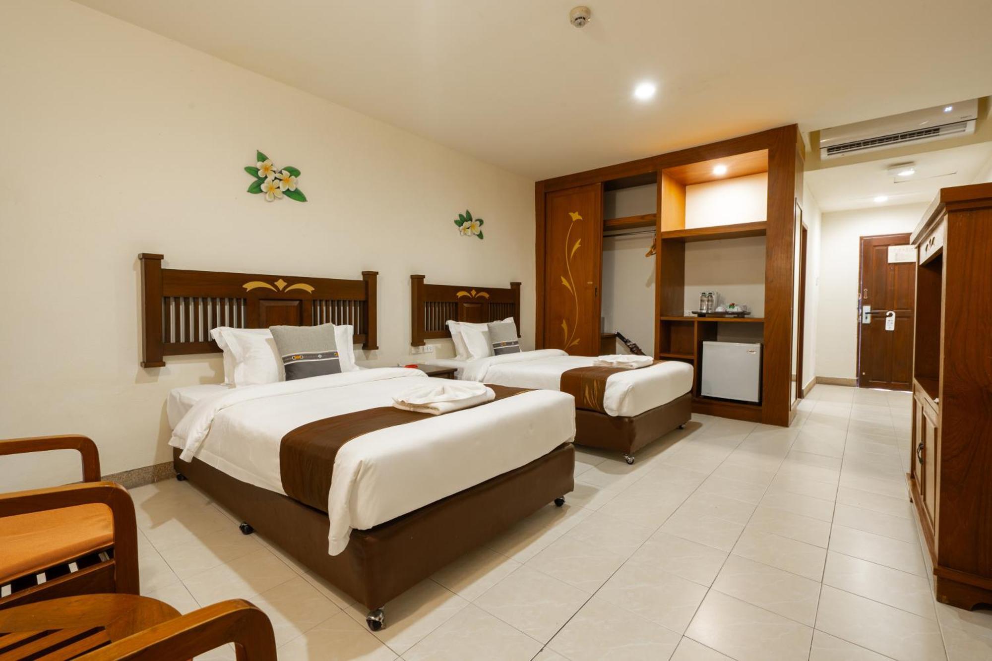 Phuket Leelavadee Hua Ting Resort Patong Exterior photo