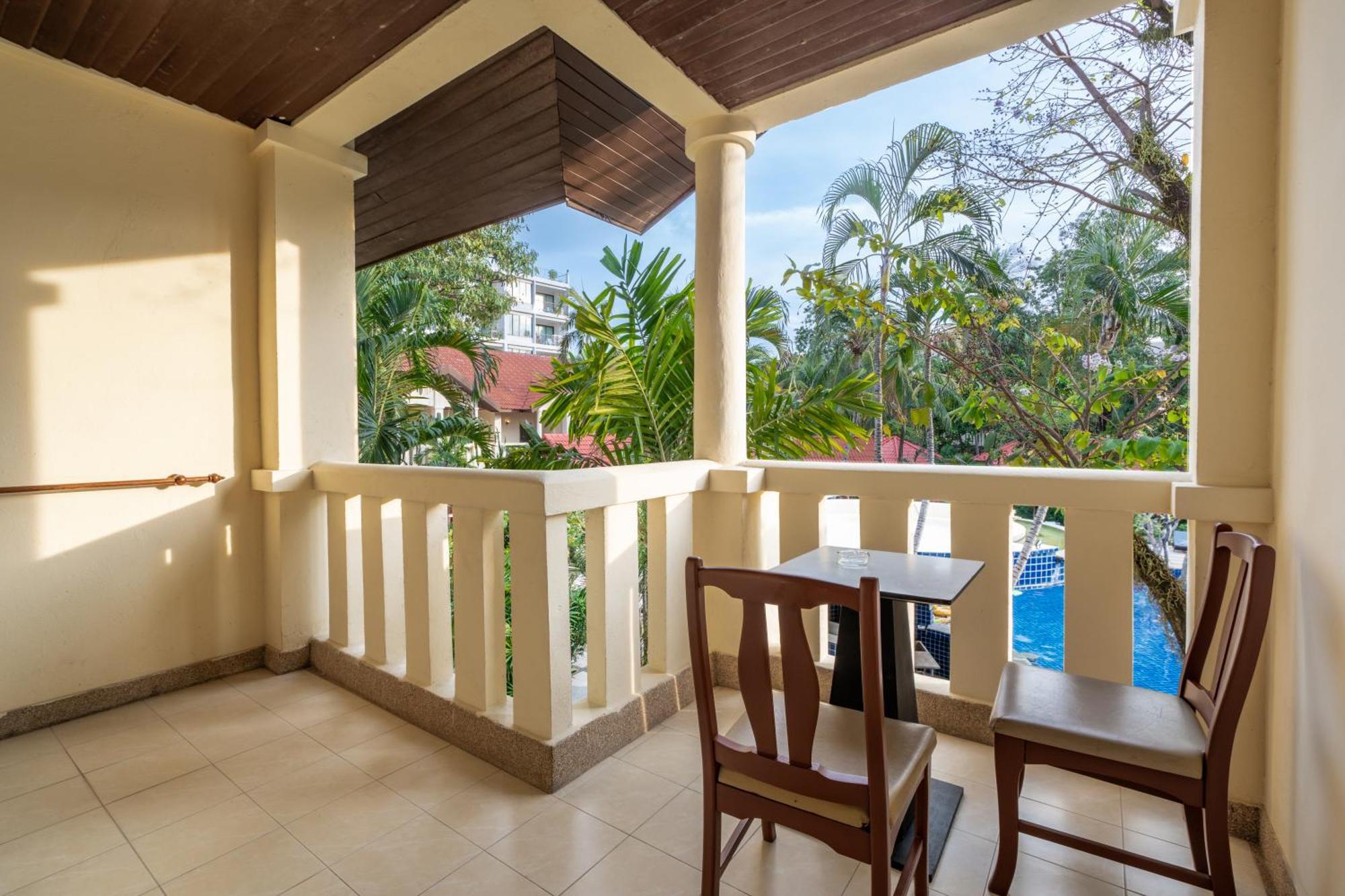 Phuket Leelavadee Hua Ting Resort Patong Exterior photo