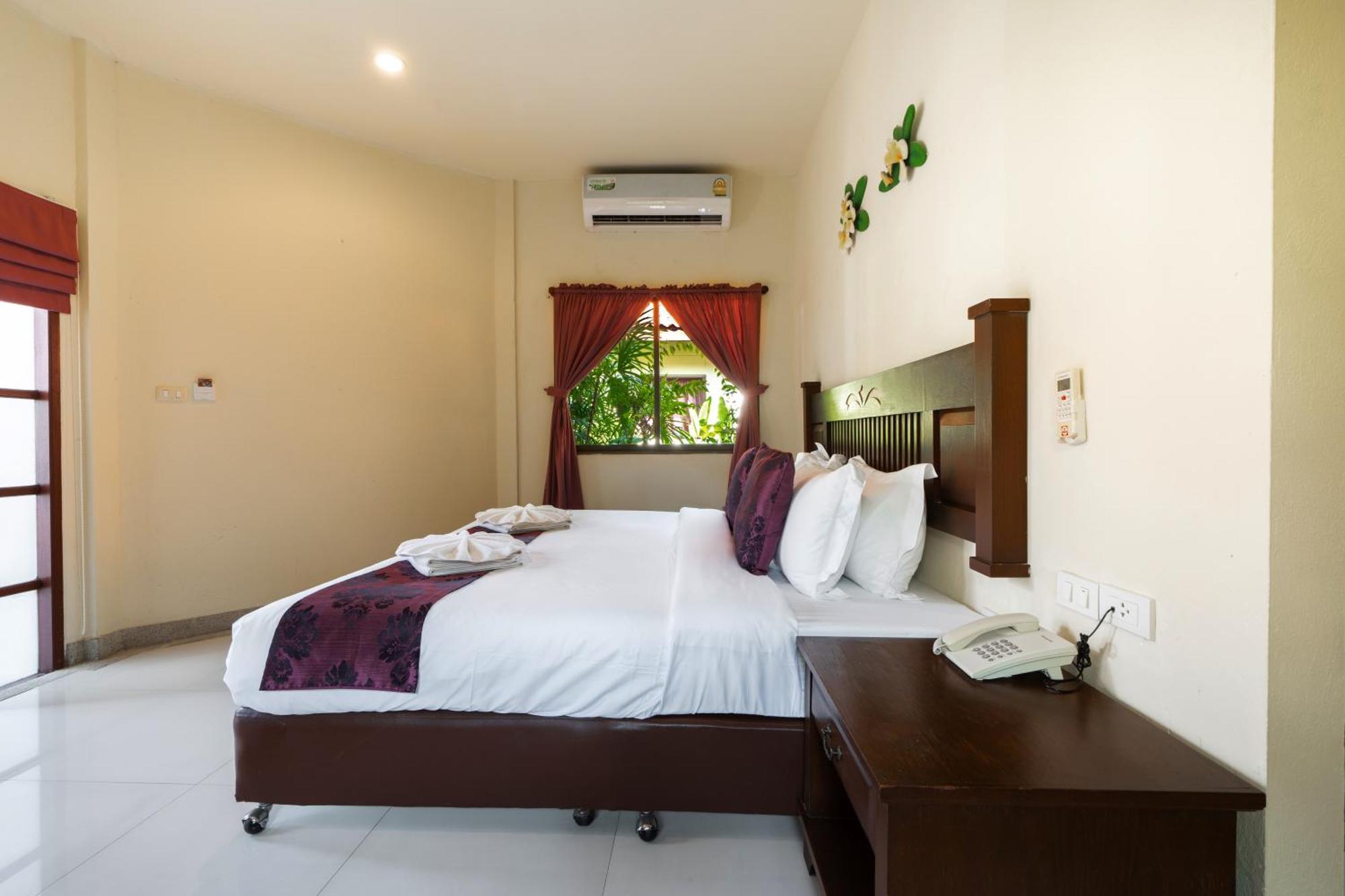Phuket Leelavadee Hua Ting Resort Patong Exterior photo
